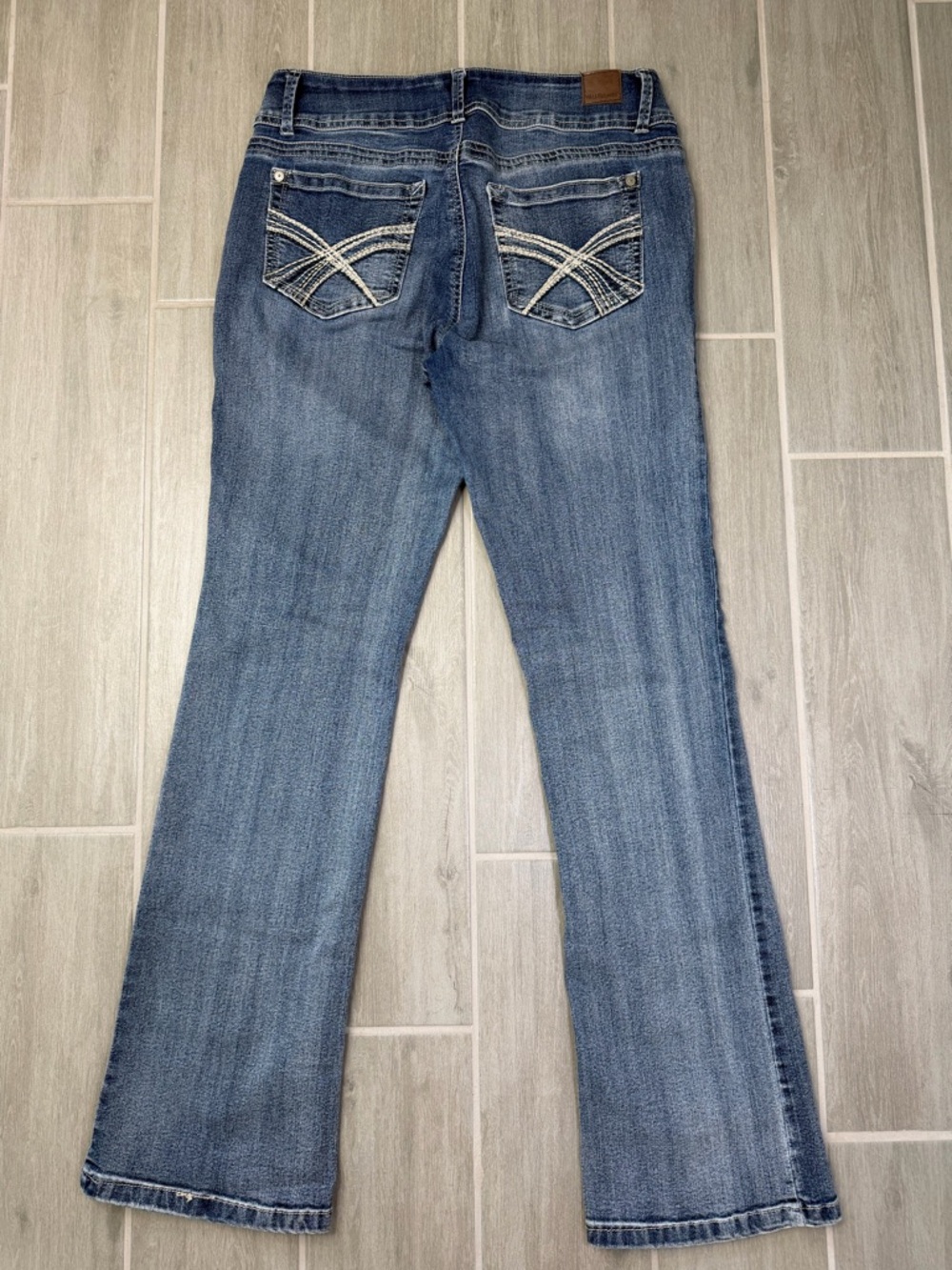 WallFlower Curvy Fit Bootcut Medium Wash Women's Denim Jeans Size 9